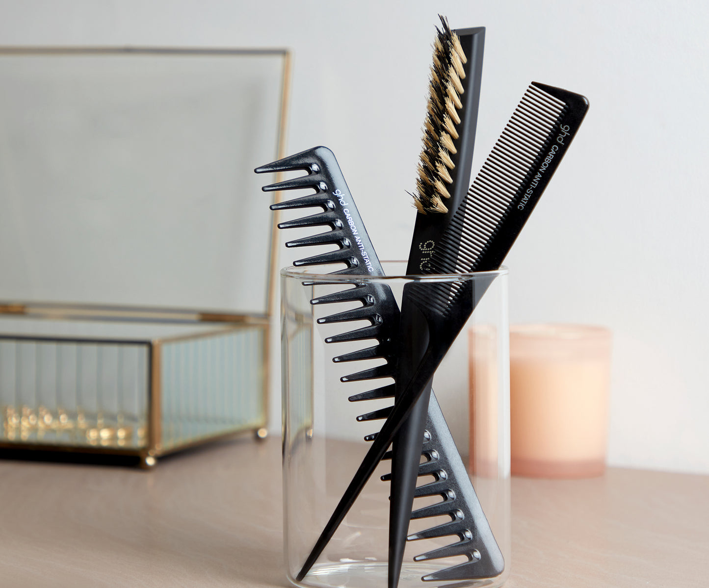 ghd The Comb Out - Detangling Hair Comb