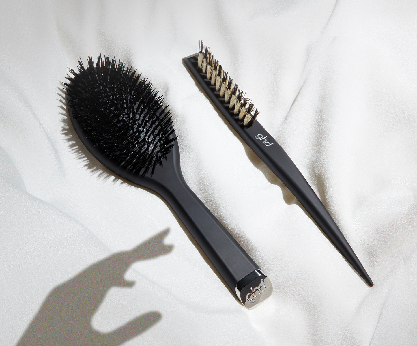 ghd Narrow Dressing Brush - The Final Touch