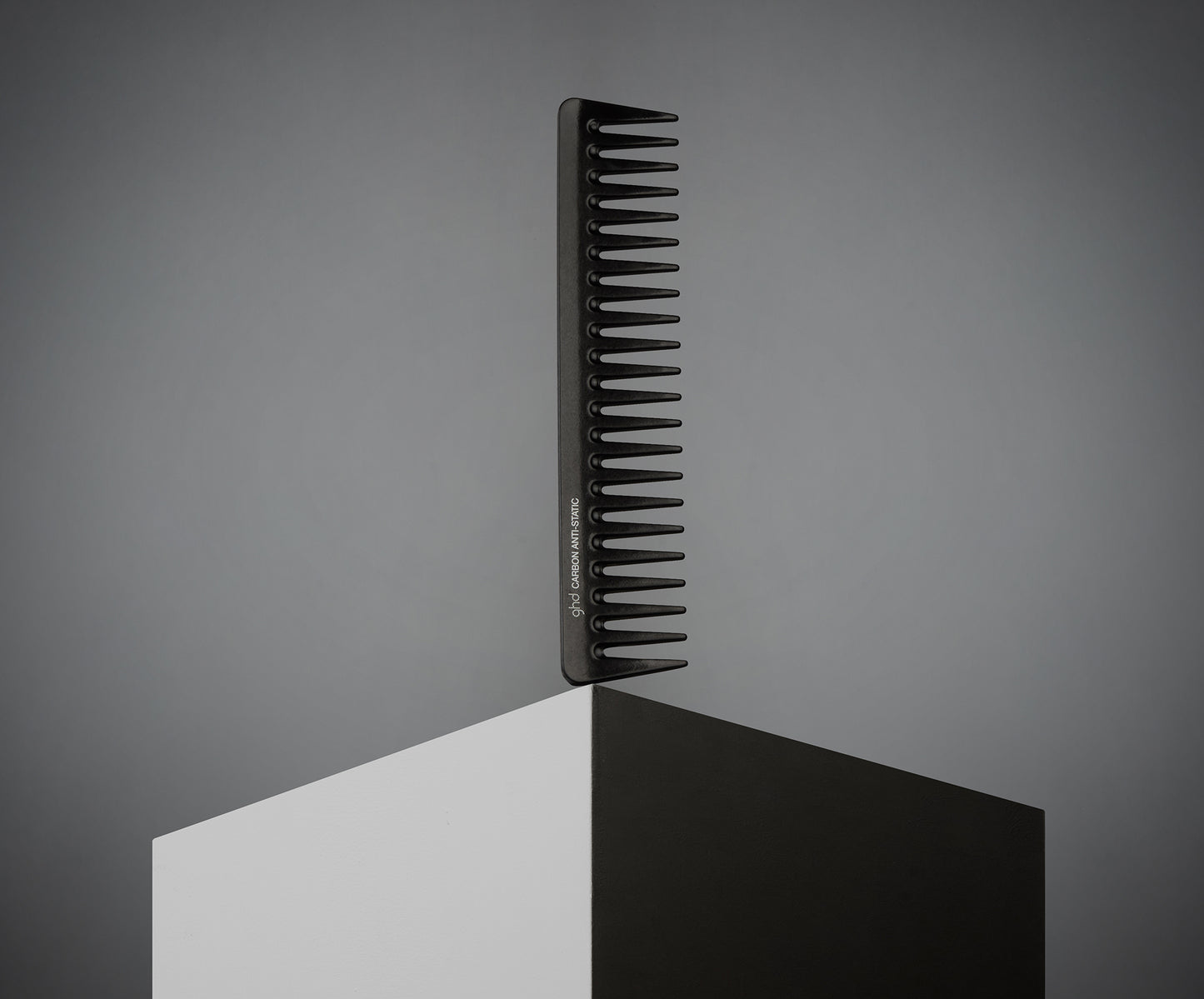 ghd The Comb Out - Detangling Hair Comb